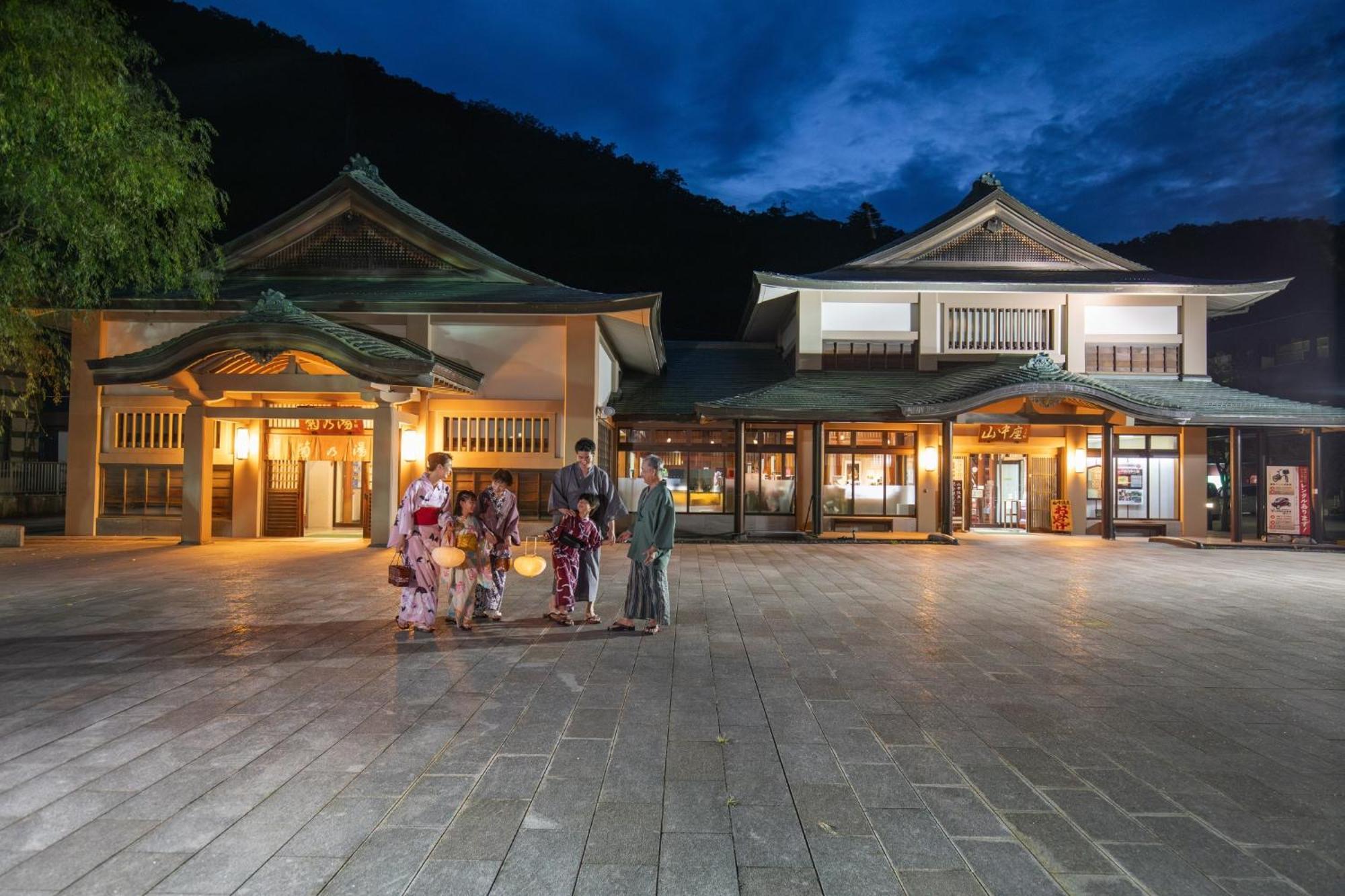 Ooedo Onsen Monogatari Premium Yamanaka Grand Hotel Кага Экстерьер фото